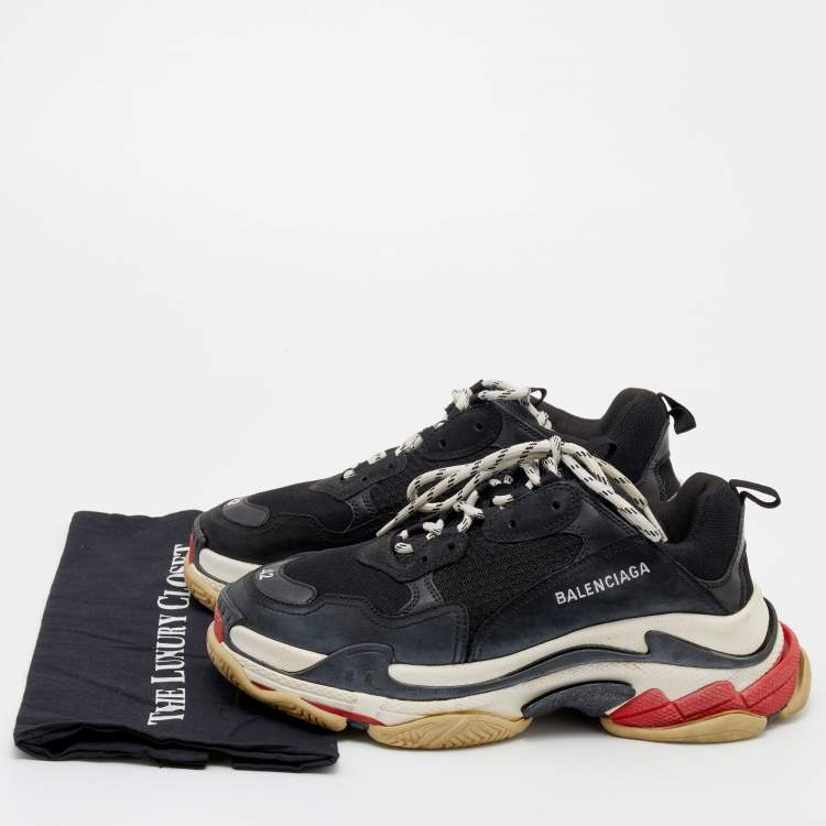 مملوكة مسبقًا Balenciaga Black/White Mesh And Leather Triple S Sneakers 42