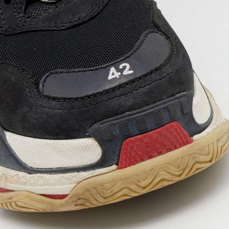 مملوكة مسبقًا Balenciaga Black/White Mesh And Leather Triple S Sneakers 42