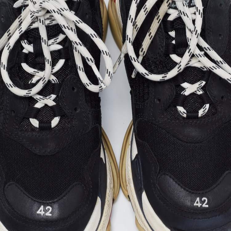Pre Owned Balenciaga Black Leather and Mesh Triple S Sneaker Size 42 