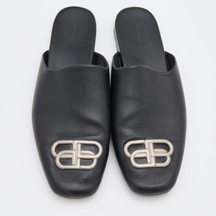 Pre Owned Balenciaga Black Leather Cosy BB Flat Mules Size 43