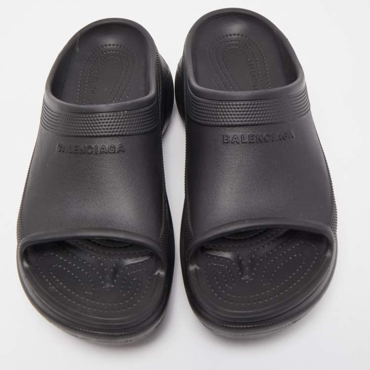 Pre Owned Balenciaga Black Rubber Slide Flats Size 42