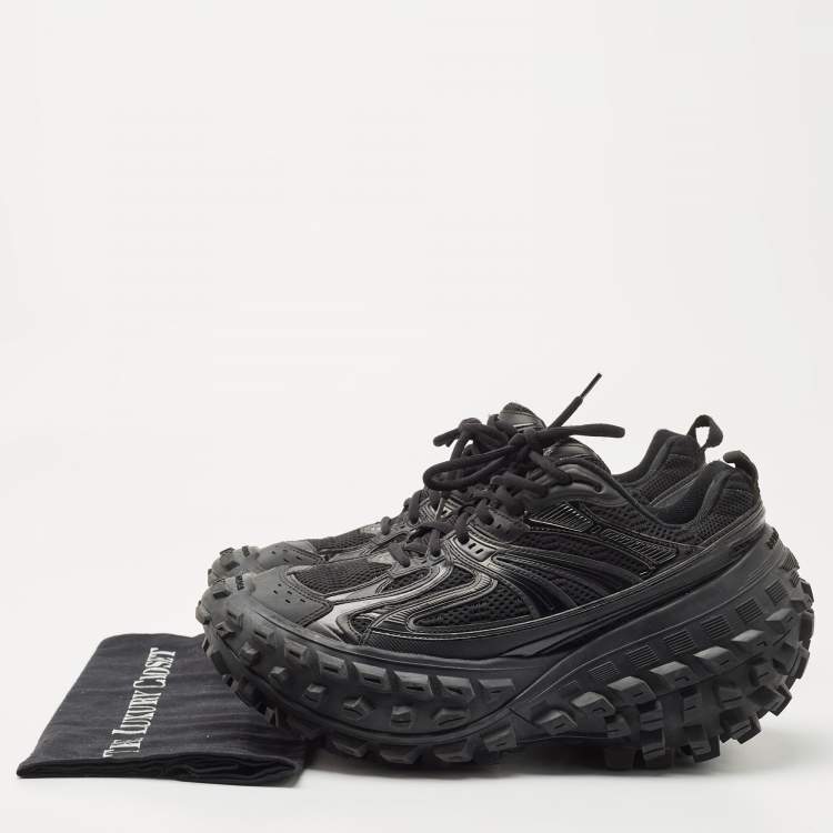 Pre Owned Balenciaga Black Leather and Mesh Defender Sneakers Size 42