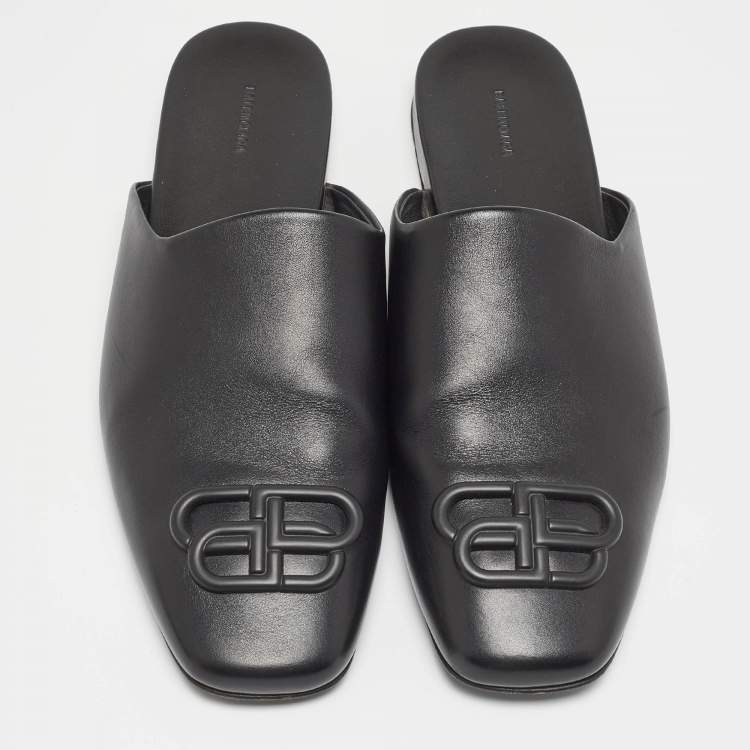 Pre Owned Balenciaga Black Leather Cosy BB Flat Mules Size 43 