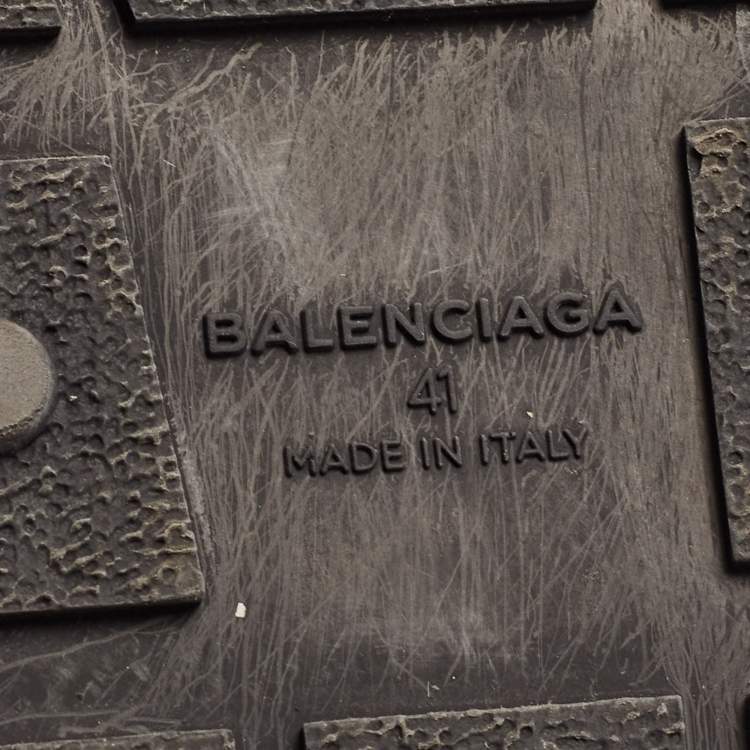 Pre Owned Balenciaga Black Leather and Mesh Race Runner Sneakers Size 41