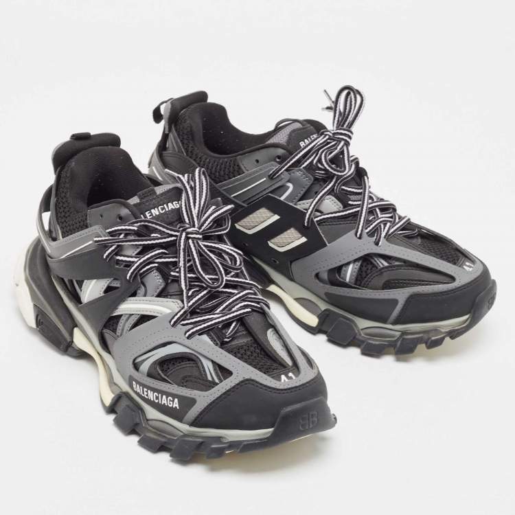 Pre Owned Balenciaga Grey/Black Leather and Mesh Low Top Sneakers Size 41