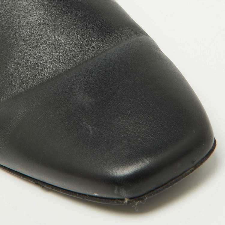 Pre Owned Balenciaga Black Leather Flat Mules Size 41