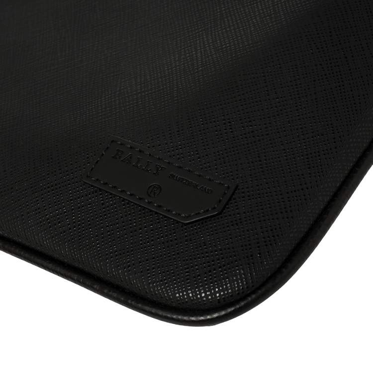 Pre Owned Bally Black Leather Bex Wristlet Clutch