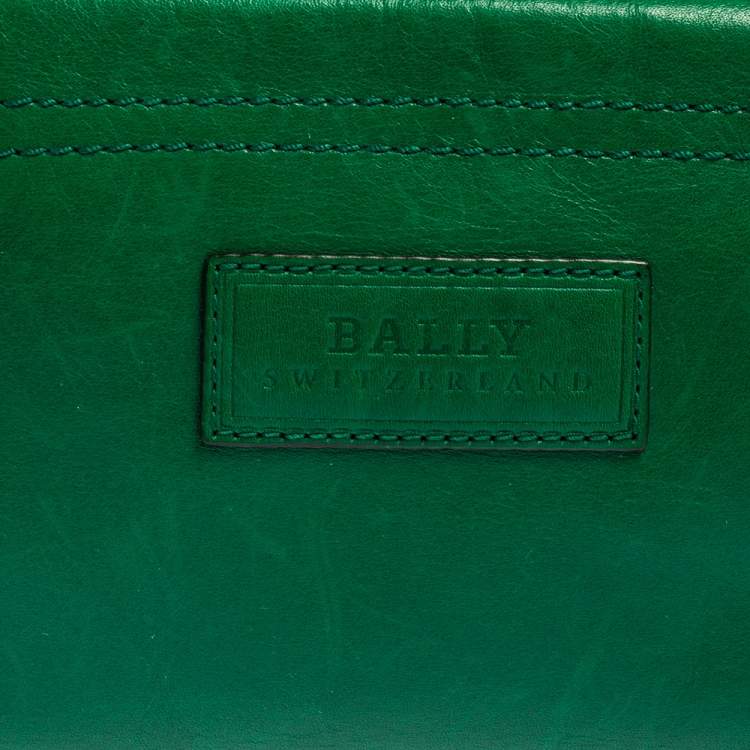 Pre Owned Bally Green Leather Takimo Toiletry Pouch
