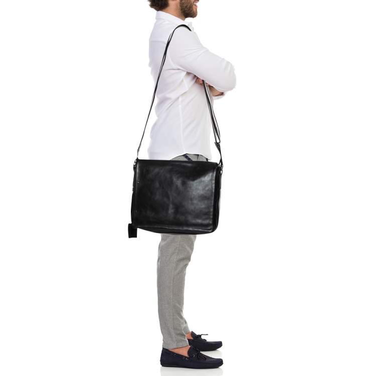 Pre Owned Bally Black Leather Crossbody Messenger Bag