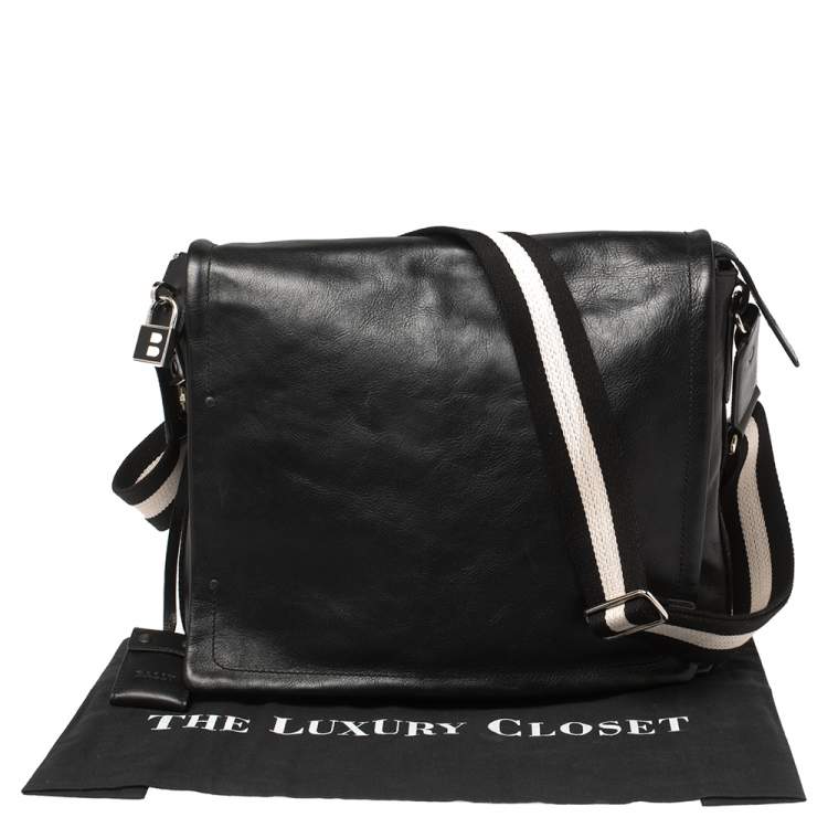 Pre Owned Bally Black Leather Crossbody Messenger Bag