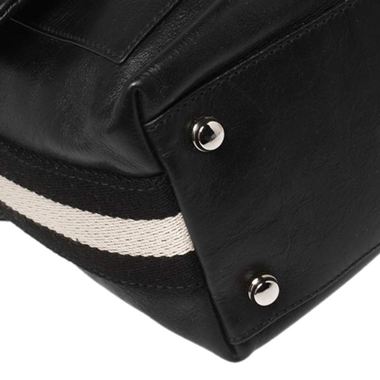 Pre Owned Bally Black Leather Crossbody Messenger Bag