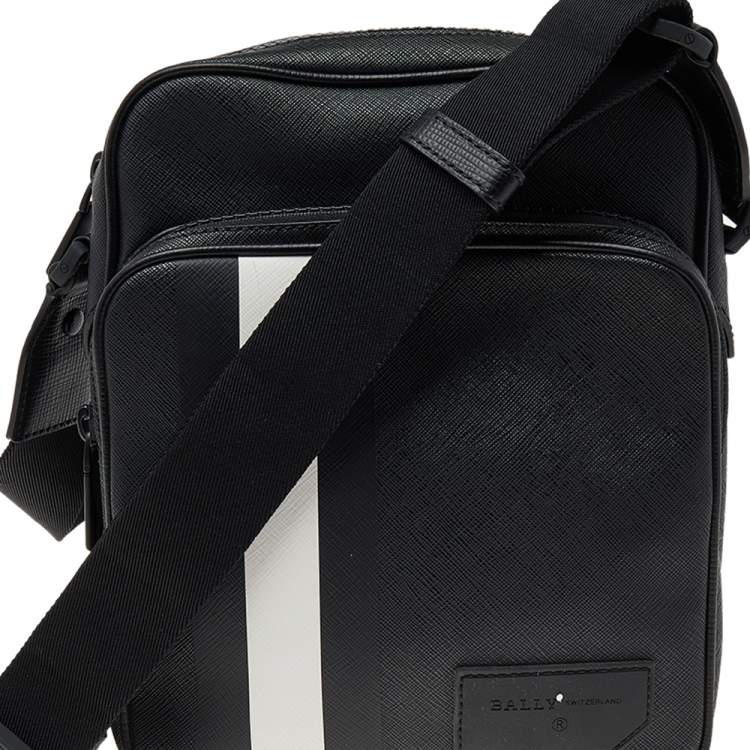 Pre Owned Bally Black Leather Serbet Messenger Bag 