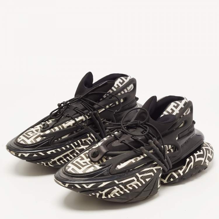 Pre Owned Balmain Black/White Leather and Rubber Lace Up Sneakers Size 43