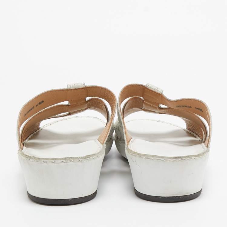 مملوكة مسبقًا Berluti White Leather Slide Sandals size 43