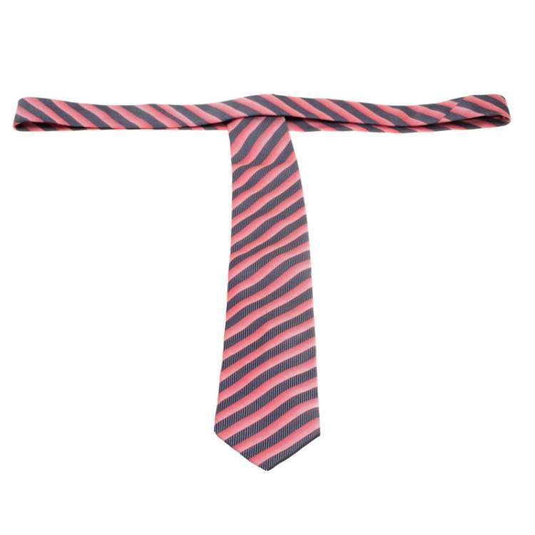 Pre Owned Boss by Hugo Boss Red and Navy Blue Diagonal Striped  Silk Jacquard Tie