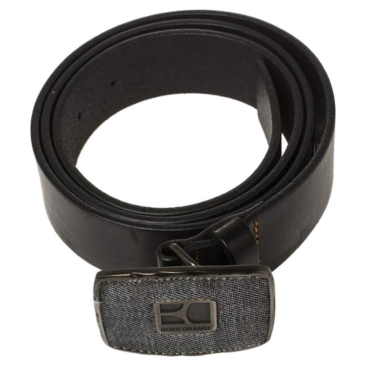 Pre Owned Boss by Hugo Boss Black Leather Logo Plaque Belt 105CM