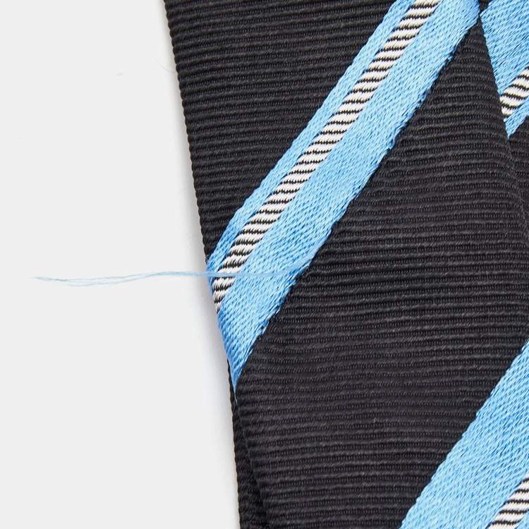 Pre Owned Boss By Hugo Boss Black & Blue Striped Silk Jacquard Tie