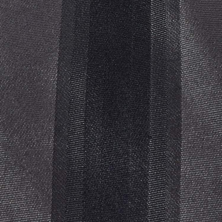 Pre Owned Boss By Hugo Boss Grey Striped Silk Skinny Tie