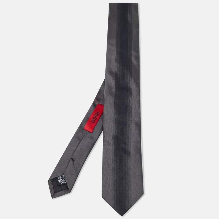 Pre Owned Boss By Hugo Boss Grey Striped Silk Skinny Tie