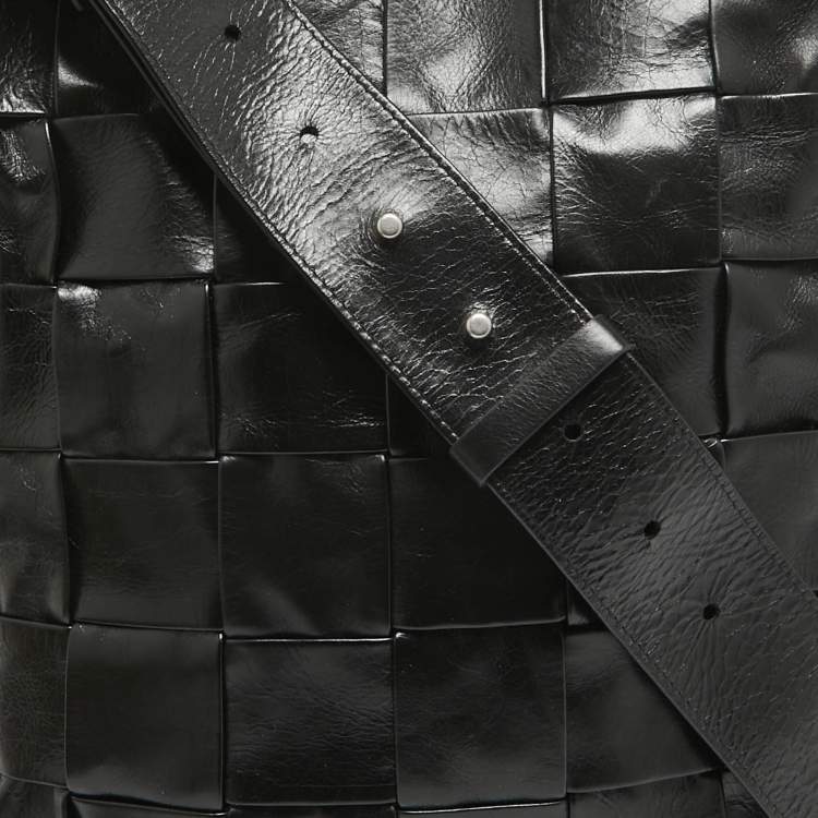 Pre Owned Bottega Veneta Black Intreccio Leather Cassette Messenger Bag