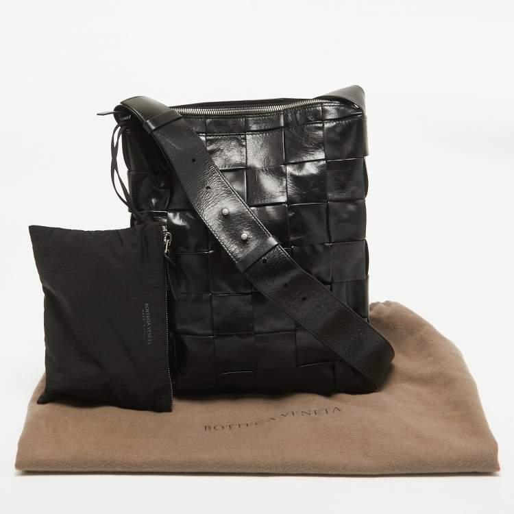 Pre Owned Bottega Veneta Black Intreccio Leather Cassette Messenger Bag