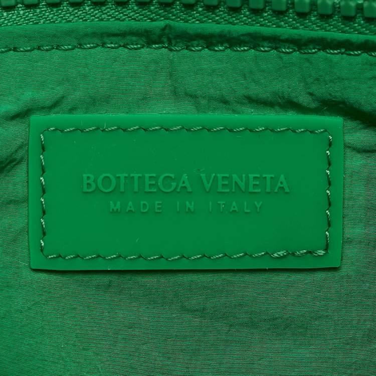 Pre Owned Bottega Veneta Green Maxi Intrecciato Rubber Pouch