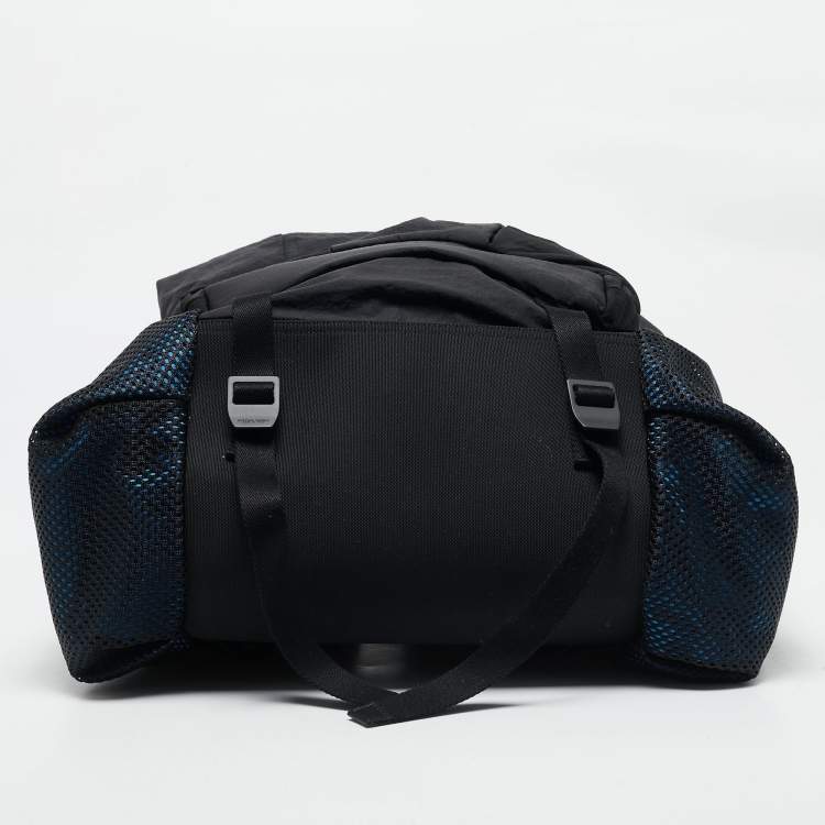 Pre Owned Bottega Veneta Black/Blue Nylon Paper Touch Backpack