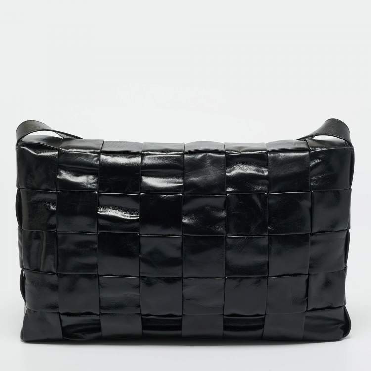 Pre Owned Bottega Veneta Black Maxi Intrecciato Leather Cassette Shoulder Bag