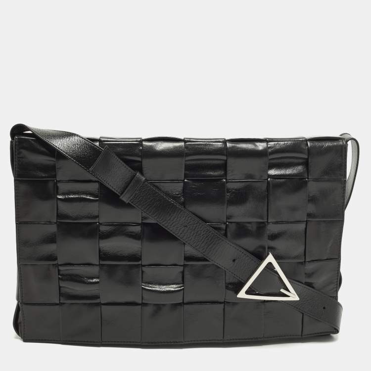 Pre Owned Bottega Veneta Cassette Black Maxi Intrecciato Leather Shoulder Bag