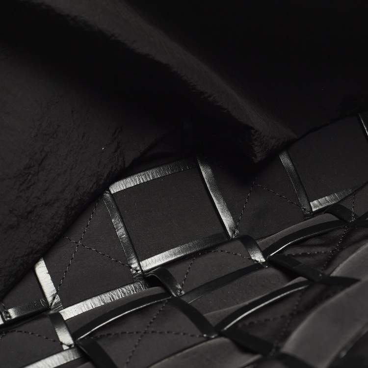 Pre Owned Bottega Veneta Cassette Black Maxi Intrecciato Leather Shoulder Bag