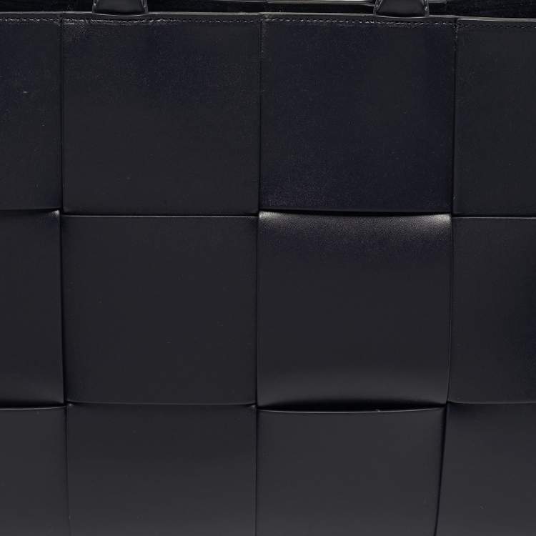 Pre Owned Bottega Veneta Arco Medium Intreccio Leather Tote