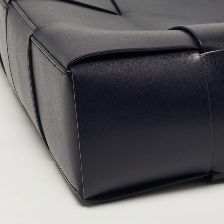 Pre Owned Bottega Veneta Arco Medium Intreccio Leather Tote