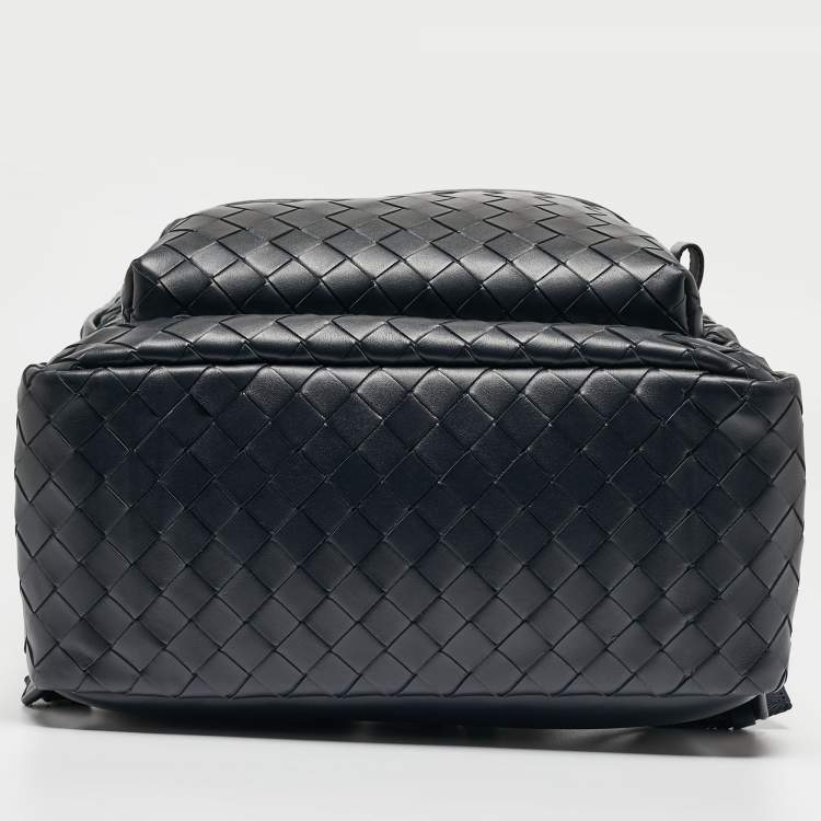 Pre Owned Bottega Veneta Navy Blue Intrecciato Leather Medium Archetypal Backpack