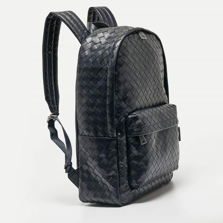Pre Owned Bottega Veneta Navy Blue Intrecciato Leather Medium Archetypal Backpack