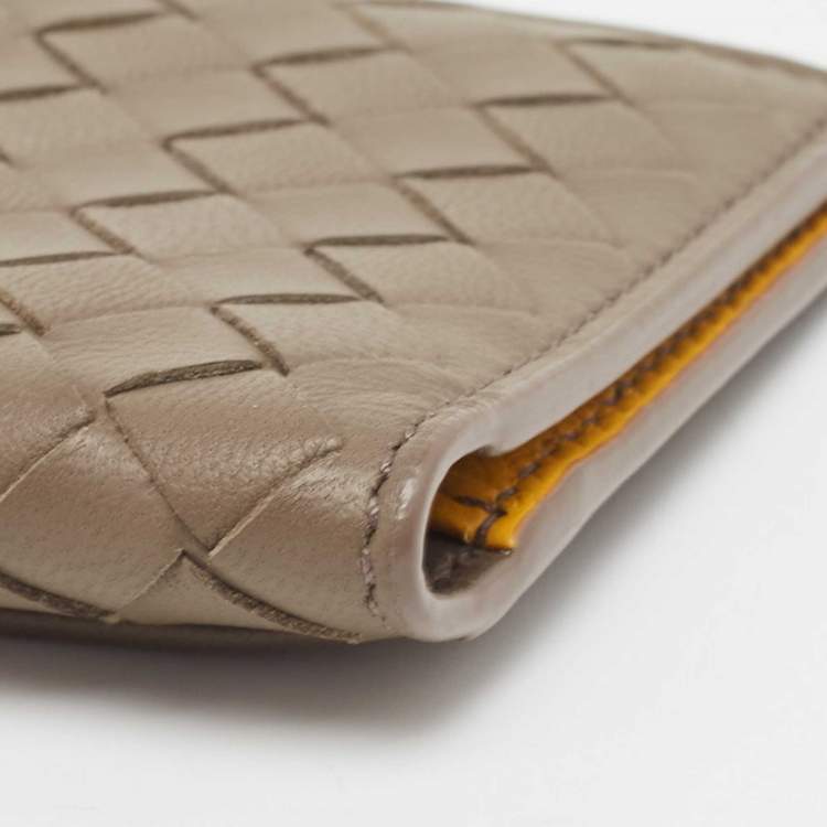 Pre Owned Bottega Veneta Brown/Yellow Intrecciato Leather Bifold Card Case