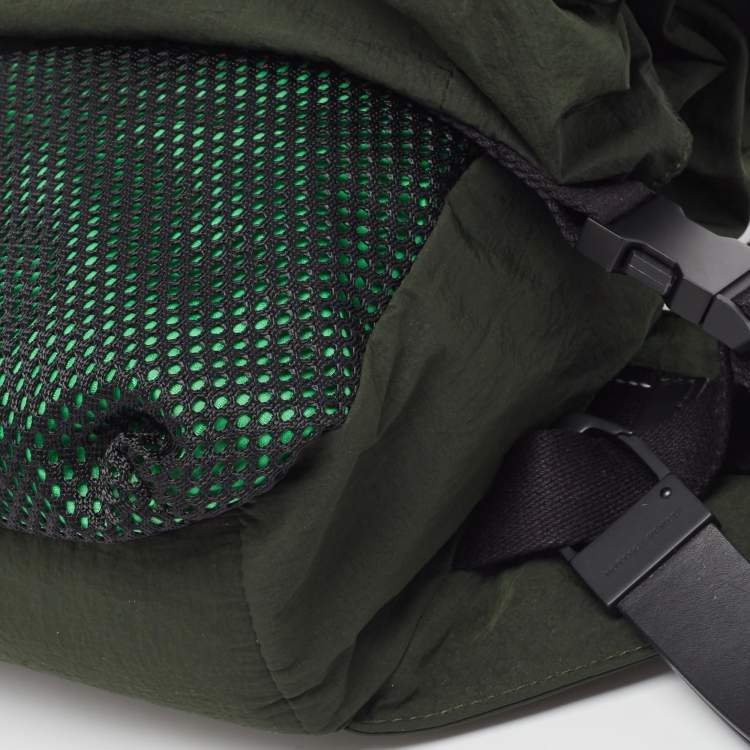 Pre Owned  Bottega Veneta Green/Black Nylon and Mesh Foldable Belt Bag