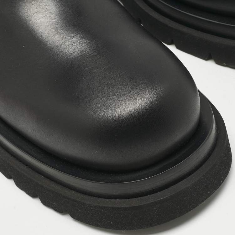 Pre Owned Bottega Veneta Black Leather Lug Chelsea Boots Size 44