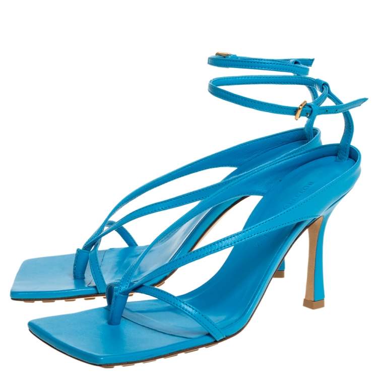 مملوكة مسبقًا Bottega Veneta Blue Leather Square Toe Ankle Strap Sandals Size 37
