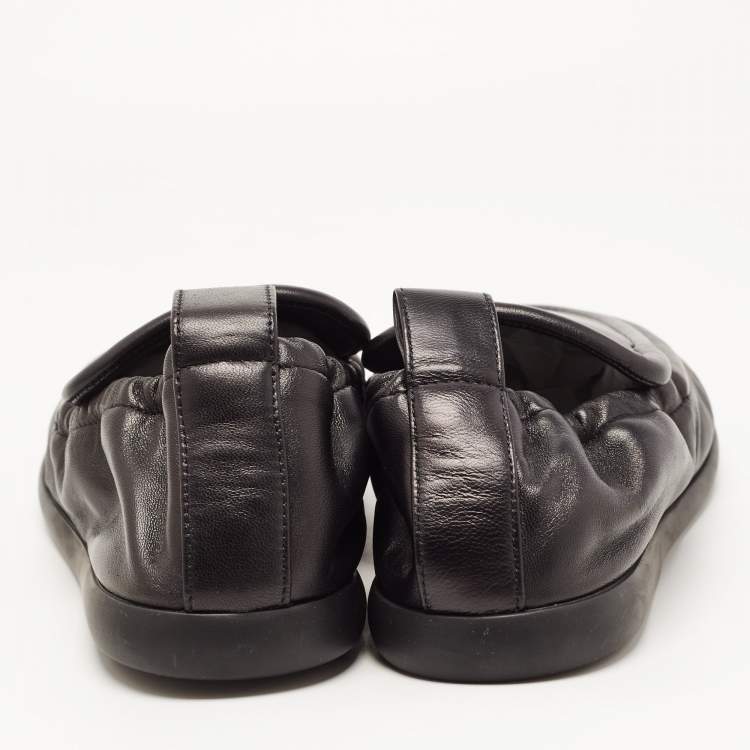 Pre Owned Bottega Veneta Black Leather Lagoon Elastic Loafer Size 43