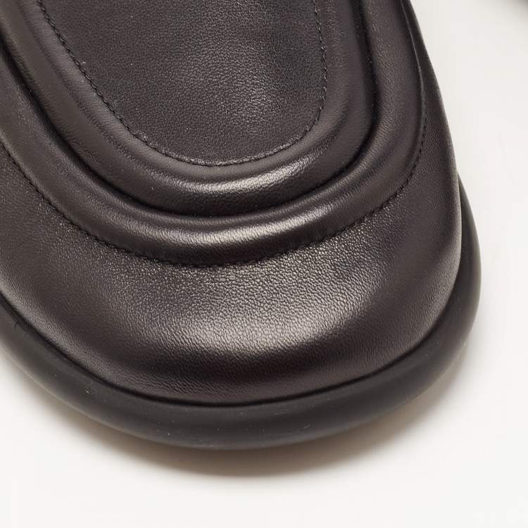 Pre Owned Bottega Veneta Black Leather Lagoon Elastic Loafer Size 43