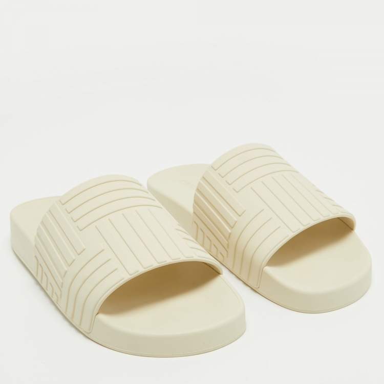 Pre Owned Bottega Veneta Cream Embossed Rubber Slides Size 40