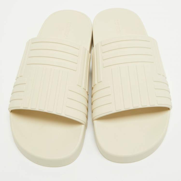 Pre Owned Bottega Veneta Cream Embossed Rubber Slides Size 40