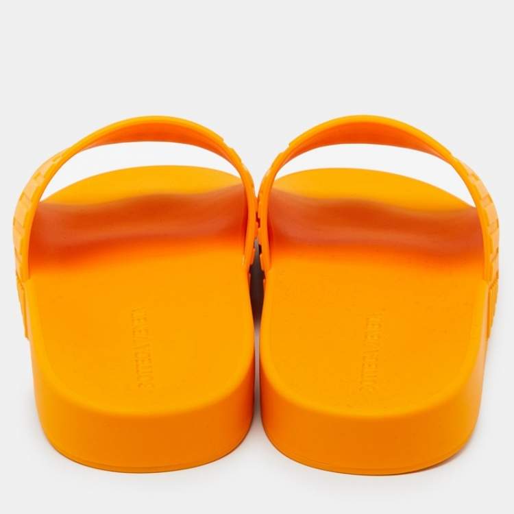 Pre Owned Bottega Veneta Orange Rubber Slides Size 43