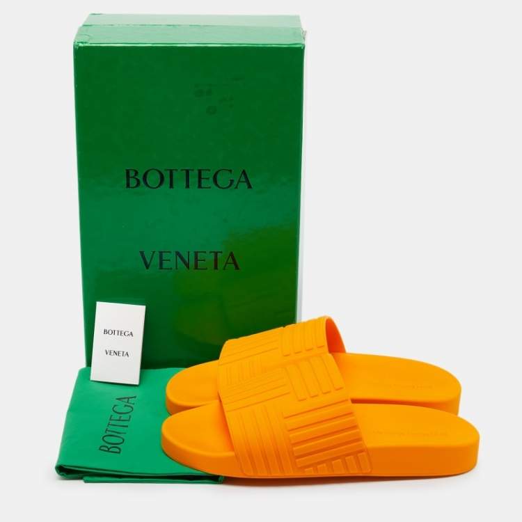 Pre Owned Bottega Veneta Orange Rubber Slides Size 42