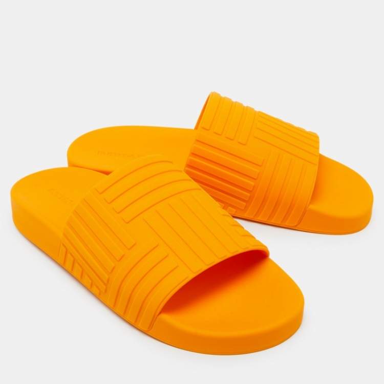 Pre Owned Bottega Veneta Orange Rubber Slides Size 42