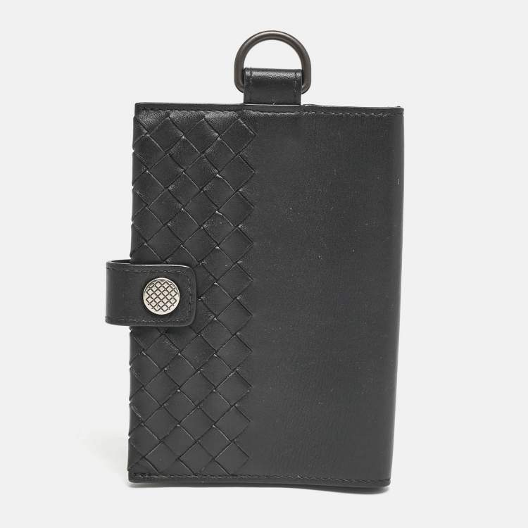 Pre Owned Bottega Veneta Black Intrecciato Leather Passport Holder