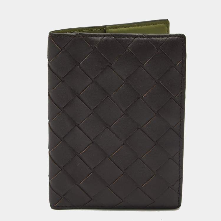 Pre Owned Bottega Veneta Brown Intrecciato Leather Passport Holder