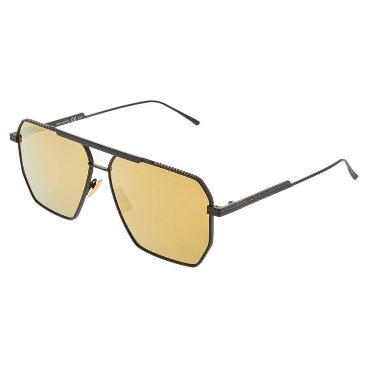 Pre Owned Bottega Veneta Black Tone/ Gold Mirrored BV1012S Navigator Sunglasses