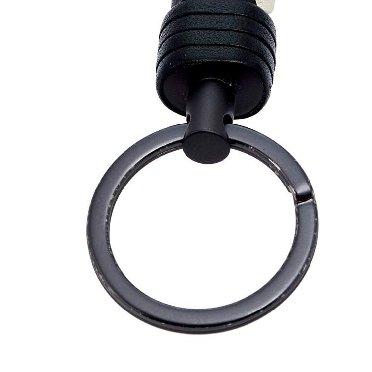 Pre Owned Bottega Veneta Monchrome Braided Leather Key Holder 