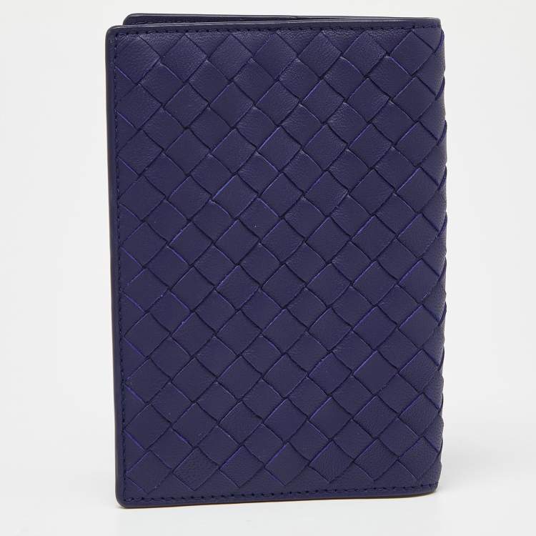 Pre Owned Bottega Veneta Indigo Intrecciato Leather Passport Holder